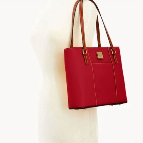 Dooney & Bourke Pebble Grain Small Lexington Red NWT in original packaging - Picture 3 of 8